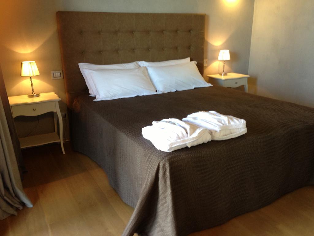 Sweet Life Bed & Breakfast Peschiera del Garda Bagian luar foto