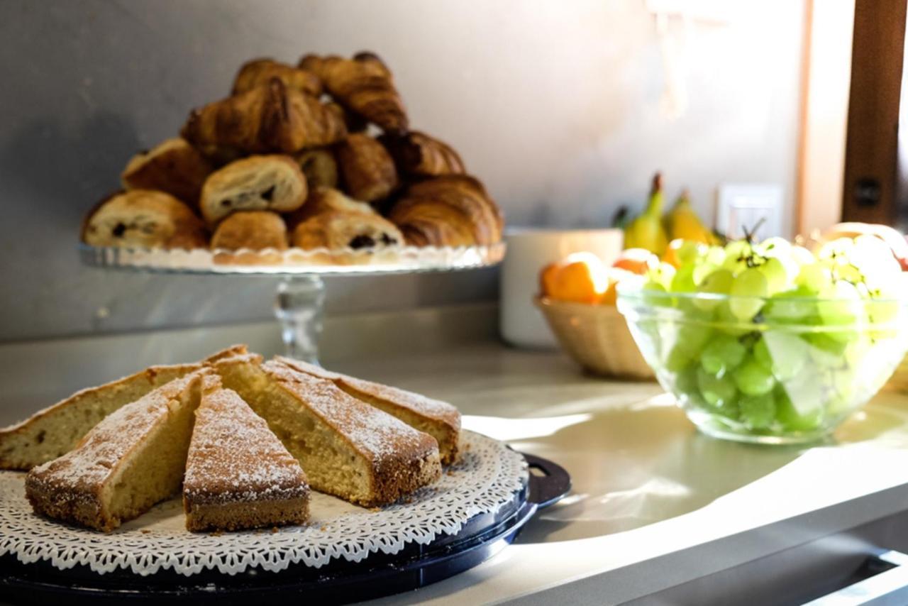 Sweet Life Bed & Breakfast Peschiera del Garda Bagian luar foto